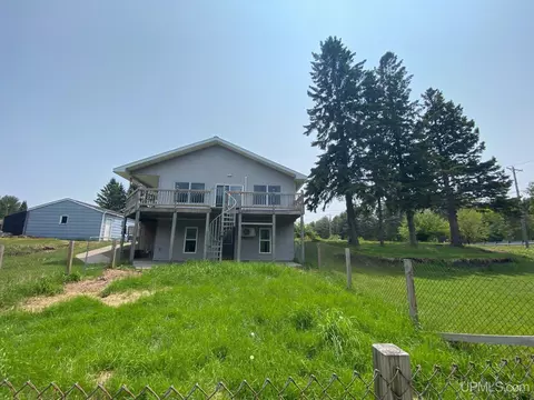 6263 Us41, Marquette, MI 49855