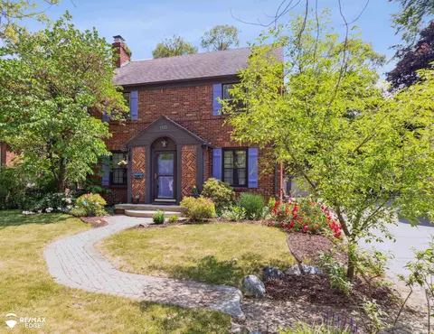 1113 Maxine, Flint, MI 48503