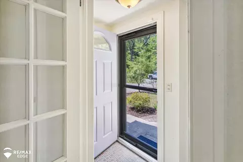 1113 Maxine, Flint, MI 48503 photo 5
