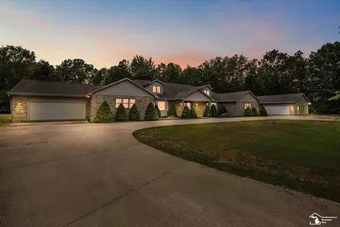 10955 Douglas, Temperance, MI 48182