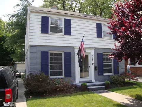 2127 Fleetwood, Grosse Pointe Woods, MI 48236