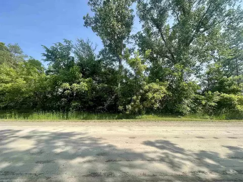 28271 27 Mile, Lenox, MI 48048