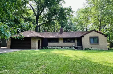 21900 Wendell St, Clinton Township, MI 48036