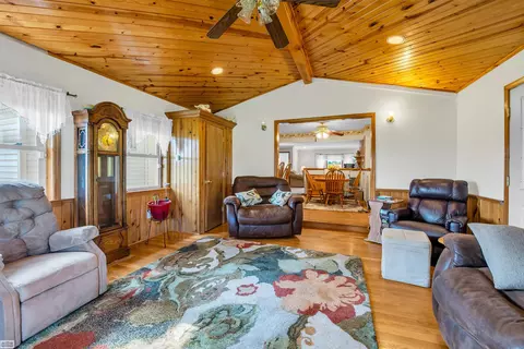 15760 Donald, Capac, MI 48014 photo 22