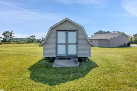15760 Donald, Capac, MI 48014 photo 35