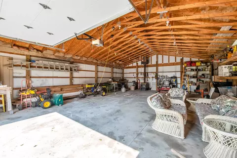 15760 Donald, Capac, MI 48014 photo 32
