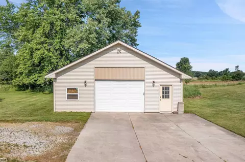 15760 Donald, Capac, MI 48014 photo 31