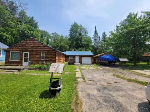 2158 Henry St, West Branch, MI 48661