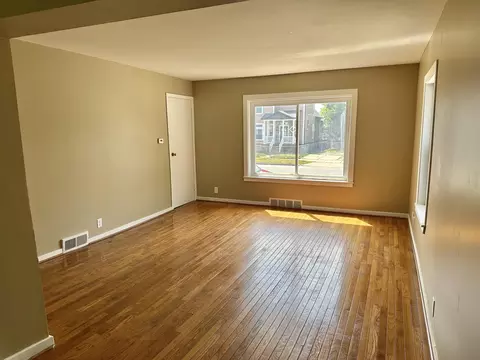 1013 Garfield, Bay City, MI 48708 photo 2
