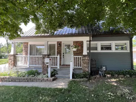 435 Stockford Dr, Adrian, MI 49221