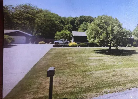 1705 Doty, Monroe, MI 48162