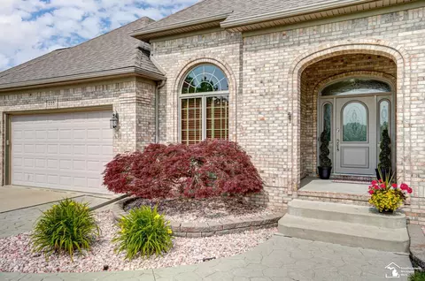 225 Eagle Ct, Monroe, MI 48162 photo 4