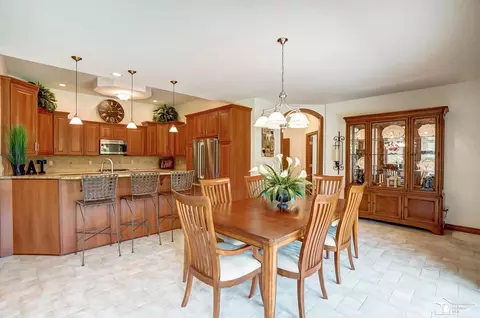 225 Eagle Ct, Monroe, MI 48162 photo 10
