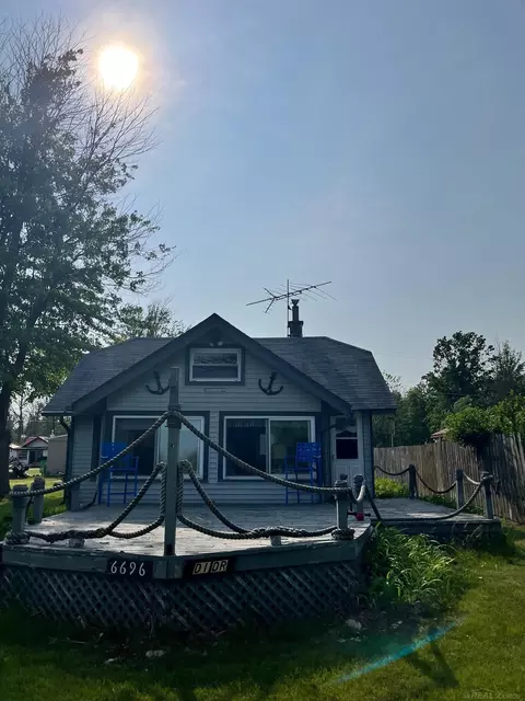 6696 Dickinson, Algonac, MI 48001 photo 3