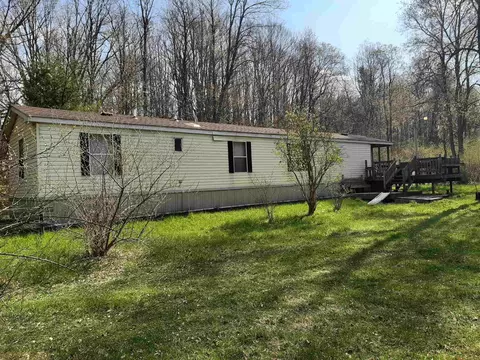 125 W Clarence, Harrison, MI 48625