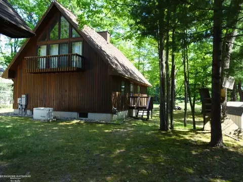 4782 Lancer, Gladwin, MI 48624 photo 4
