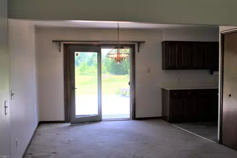 18195 Gilmore Rd, Armada, MI 48005 photo 6
