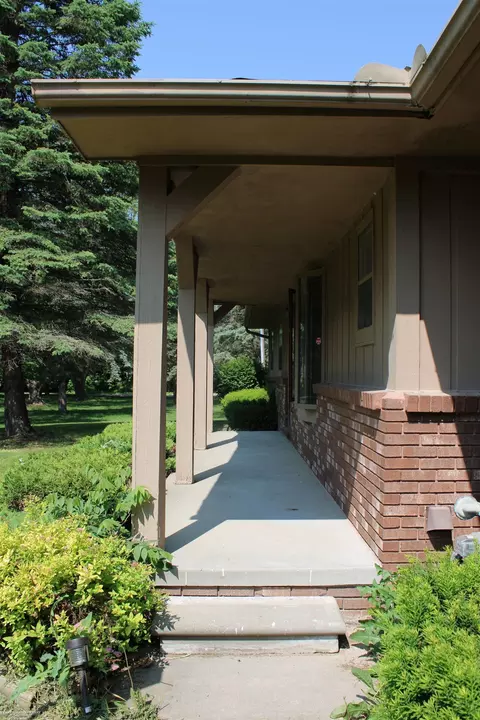 18195 Gilmore Rd, Armada, MI 48005 photo 3