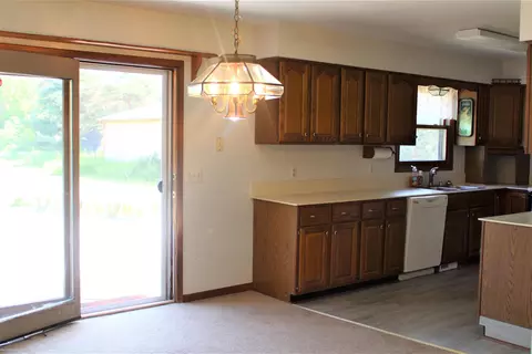 18195 Gilmore Rd, Armada, MI 48005 photo 5
