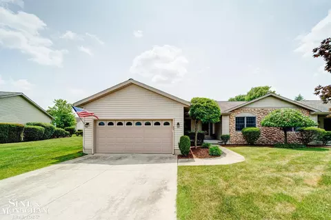 3930 River Rd Apt 43 #43, East China, MI 48054