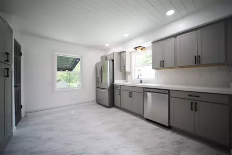 368 W River Rd, Flushing, MI 48433 photo 10