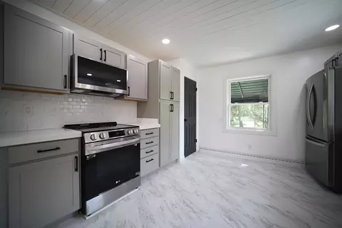 368 W River Rd, Flushing, MI 48433 photo 11