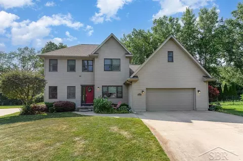 6009 Foxboro Ct, Midland, MI 48640