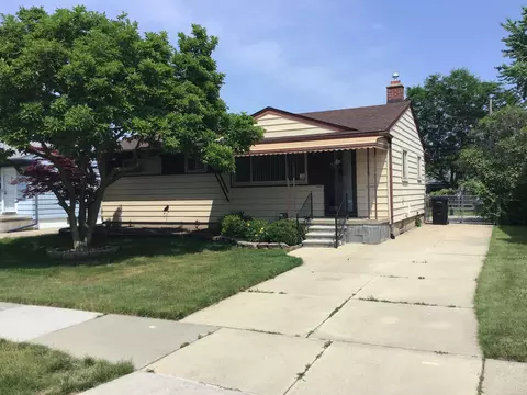27300 Maywood, Roseville, MI 48066