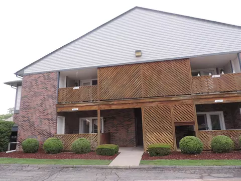 16407 Woodlane # 117, Fraser, MI 48026