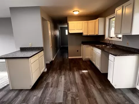 2520 Surrey, Harrison, MI 48625 photo 8