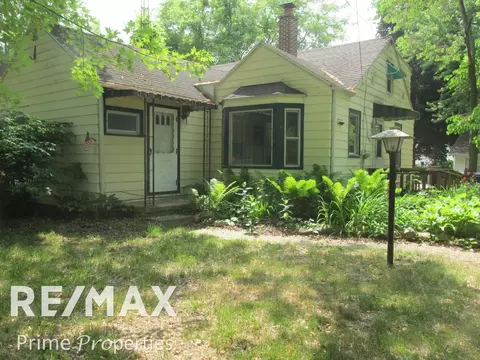 4014 S Towerline Rd, Bridgeport, MI 48722
