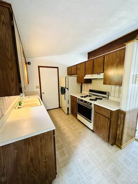 1645 Glenwood, Ishpeming, MI 49849 photo 11
