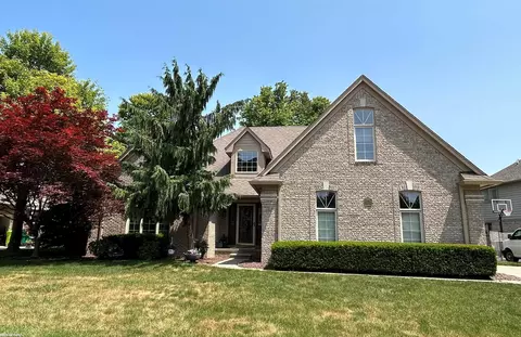 18255 Cracklewood, Macomb, MI 48042