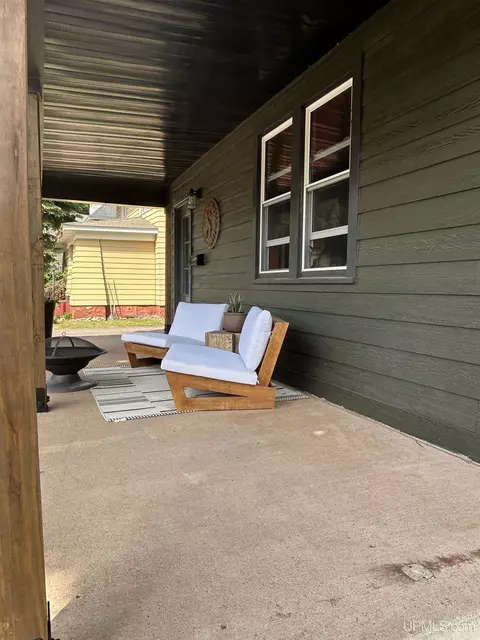 223 E Main, Negaunee, MI 49866 photo 2