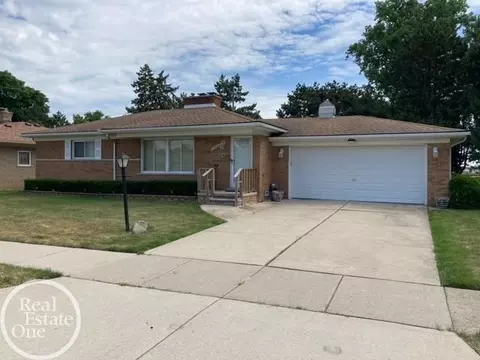 23000 Beaconsfield, Eastpointe, MI 48021