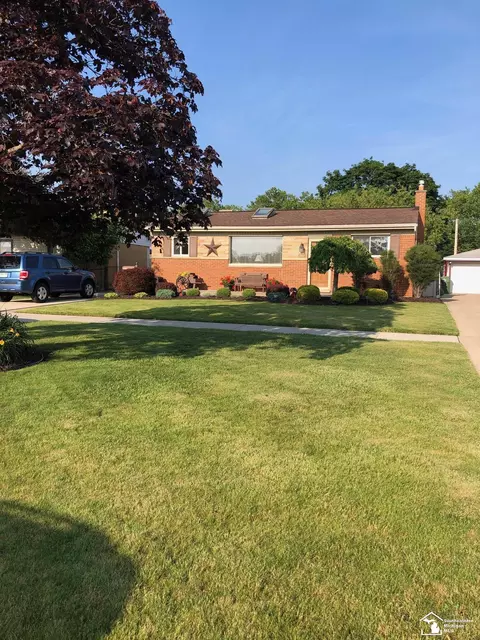 16627 Mccann, Southgate, MI 48195