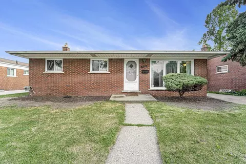 21706 Tanglewood, Saint Clair Shores, MI 48082