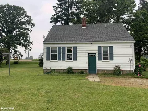 2004 Custer Rd, Deckerville, MI 48427