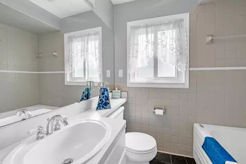 4583 E 13 Mile Rd, Warren, MI 48092 photo 14
