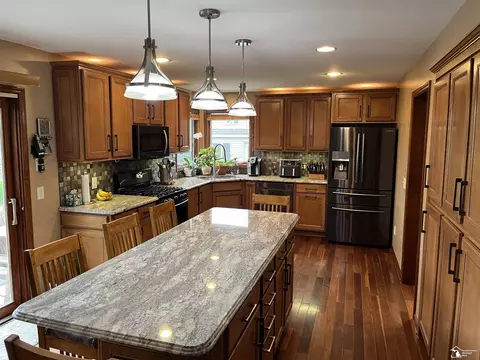 617 Webber, Temperance, MI 48182 photo 6