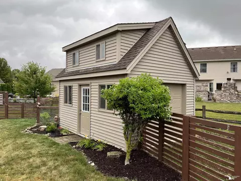 617 Webber, Temperance, MI 48182 photo 3