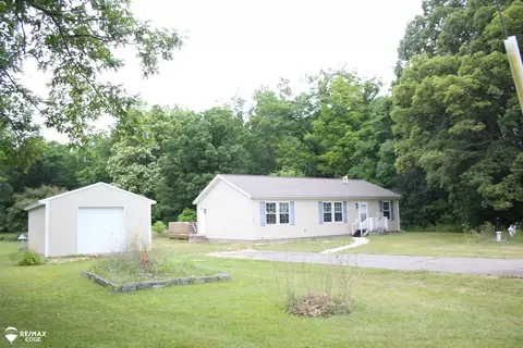 6680 Fort Rd, Birch Run, MI 48415