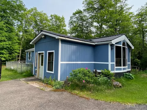 1499 Us Highway 41, Trenary, MI 49891