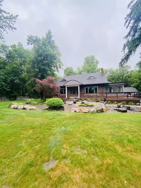 37010 Utica, Clinton Township, MI 48036