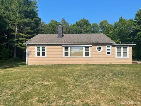 16582 N 4 Rd, Hermansville, MI 49847