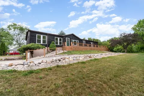 6850 Wallace, Saginaw, MI 48609