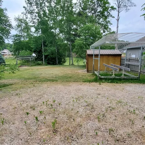 1158 Rock Trl, Beaverton, MI 48612