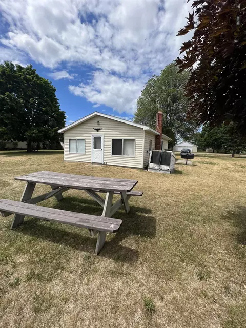 1167 Mckimmy, Beaverton, MI 48612