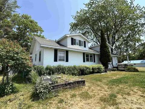 8173 Garth Point 2525, Rapid River, MI 49878