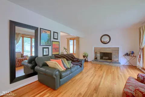367 Belanger, Grosse Pointe Farms, MI 48236 photo 3